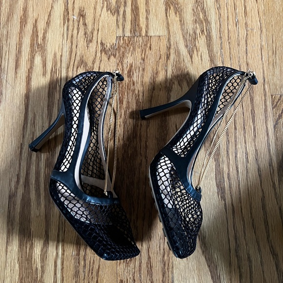 Bottega Veneta Black Mesh Stretch Pumps in 39.5 - Picture 8 of 16